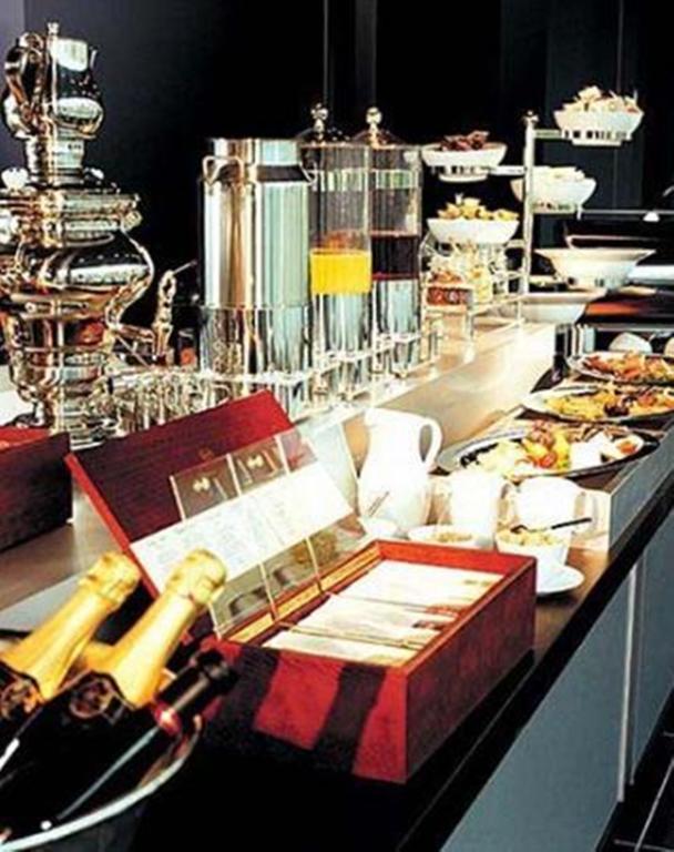 Kult Hotel إنغولشتات المطعم الصورة