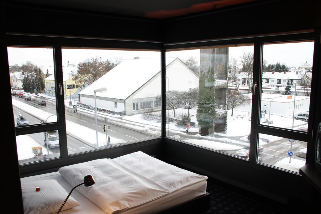 Kult Hotel إنغولشتات الغرفة الصورة